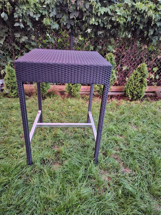 Stół ogrodowy z technorattanu