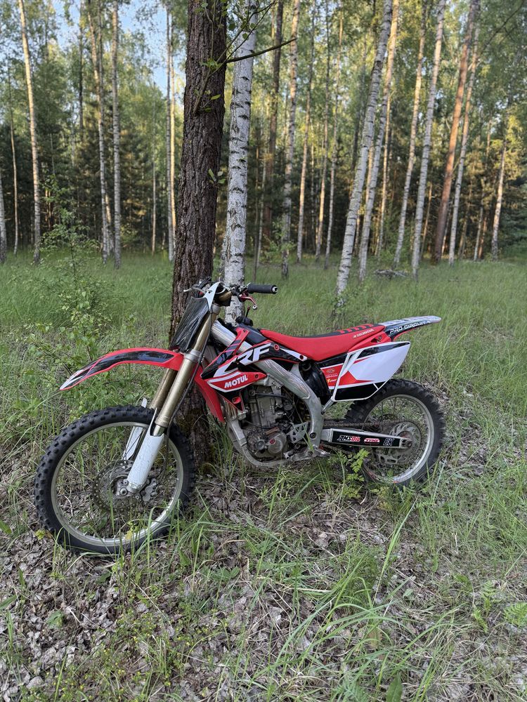 Honda crf 450 06. Cross