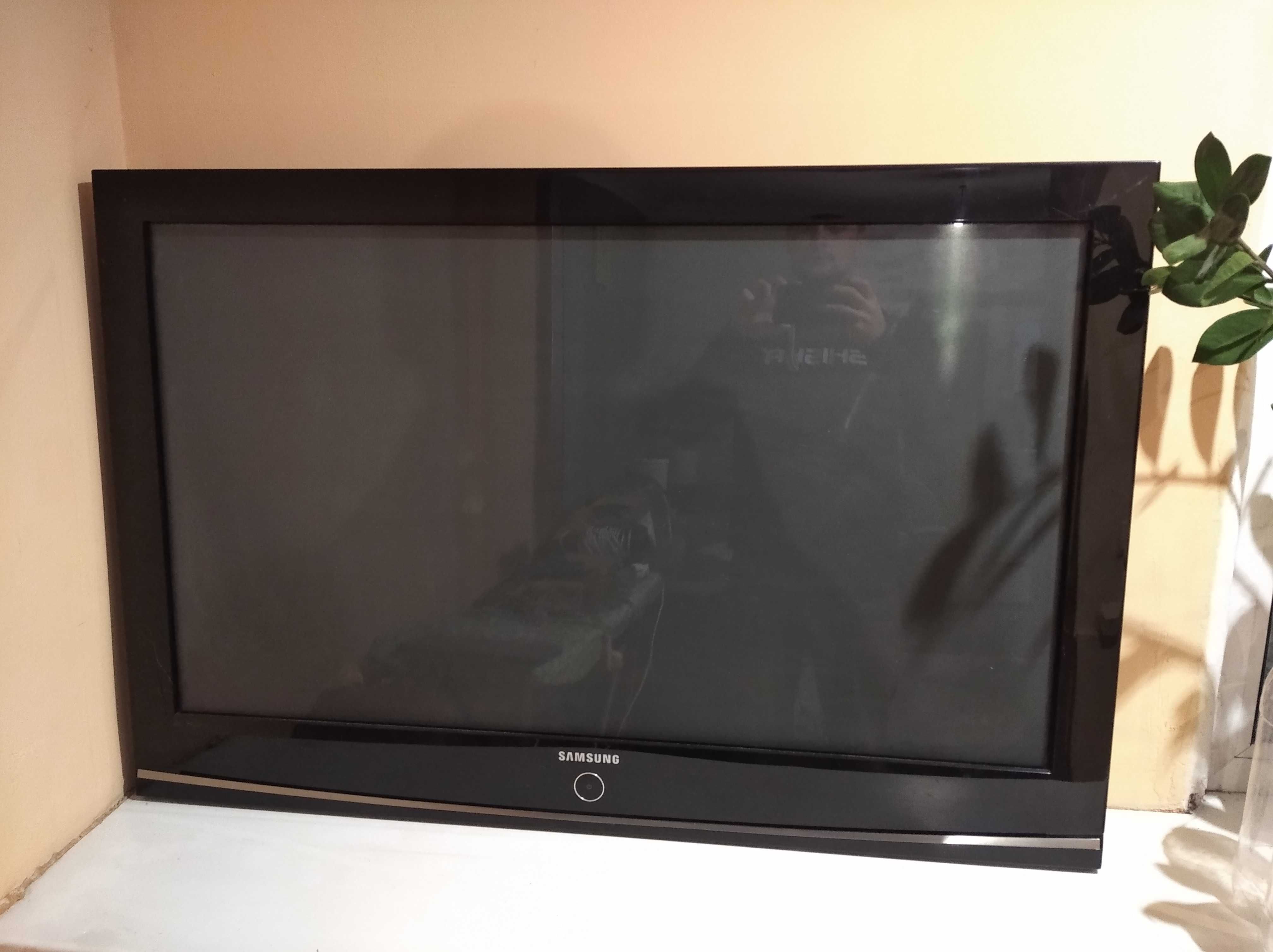 Телевизор Samsung  PS-42С91HR на запчасти или под ремонт