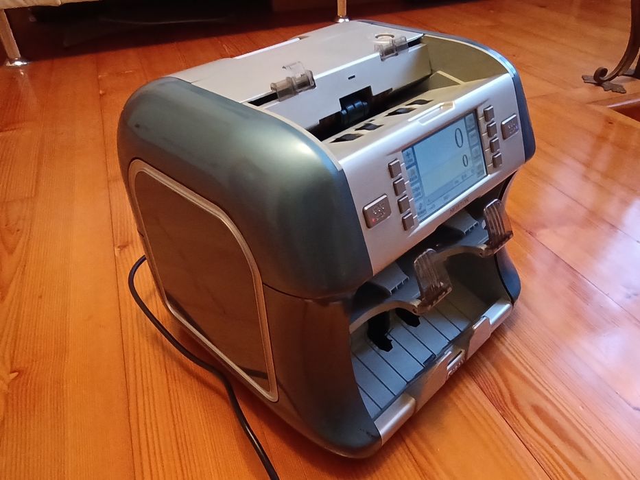 Сортувальник купюр KISAN NEWTON машинка для рахування грошей