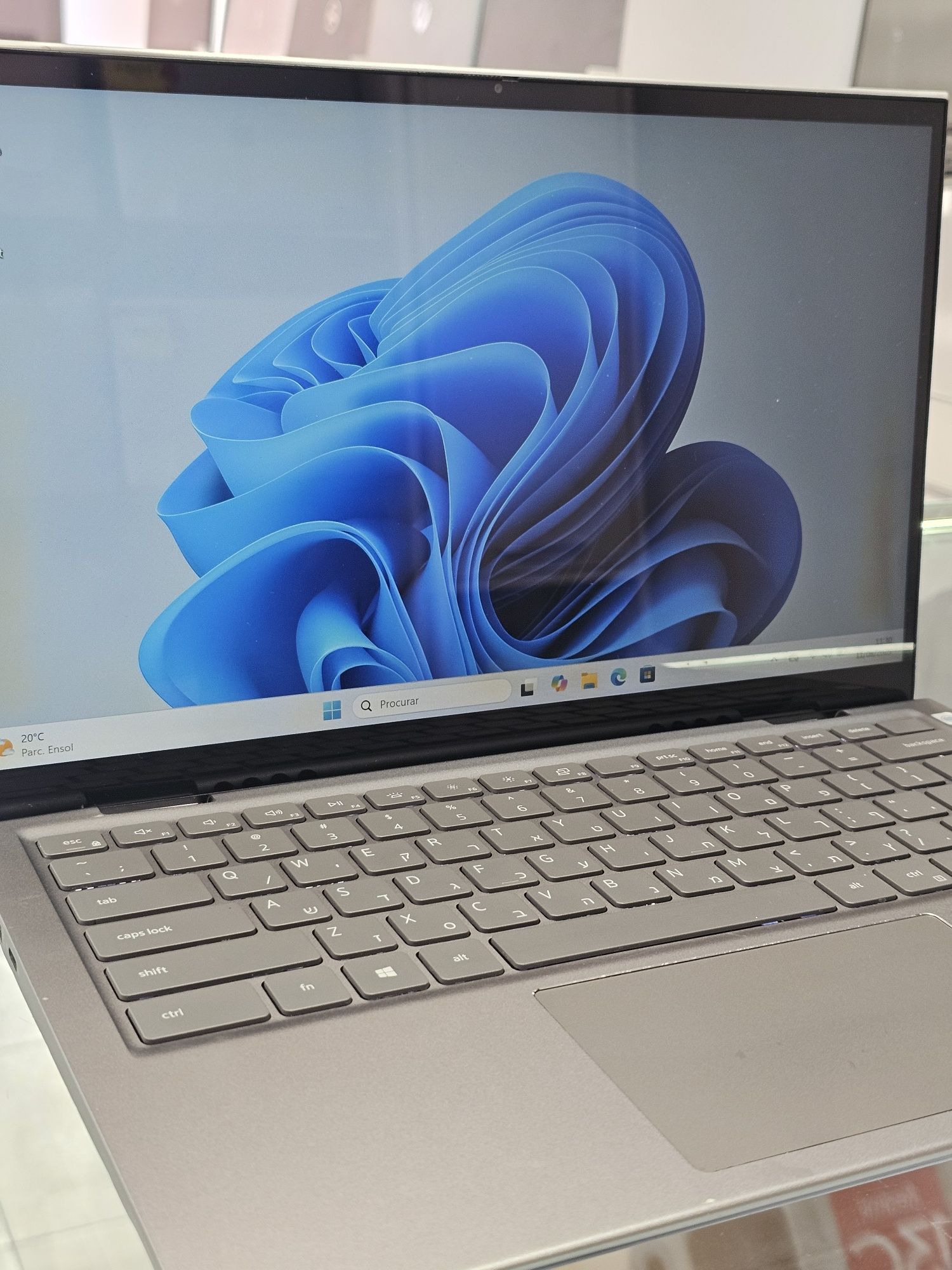 Dell Latitude 5310 Negócios de Ecrã táctil 2-em-1, 13,3" FHD