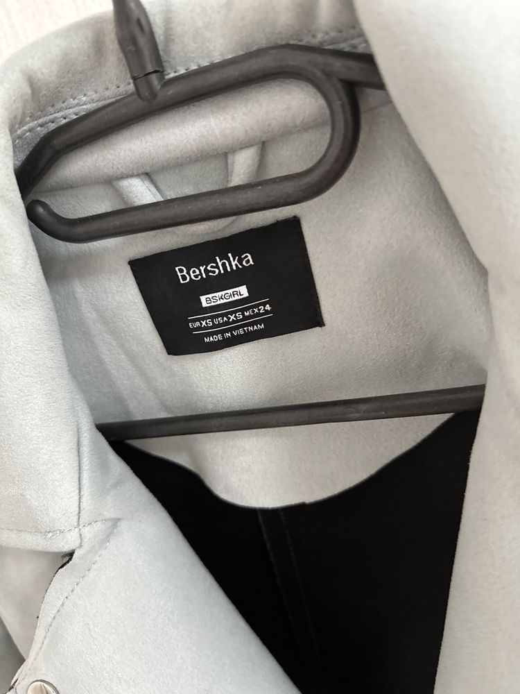 Куртка замшевая Bershka