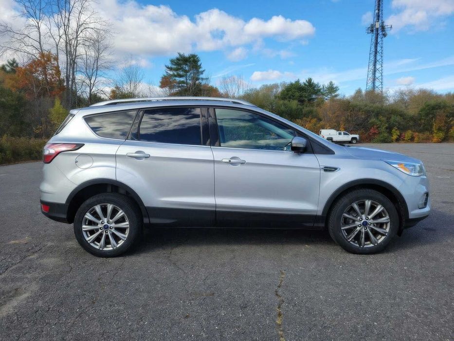Ford Escape Titanium      2017