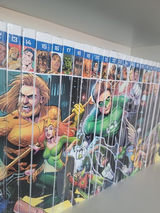 kolekcja komiksów dc bohaterowie I złoczyńcy tom od 1-65 (40zl szt.)