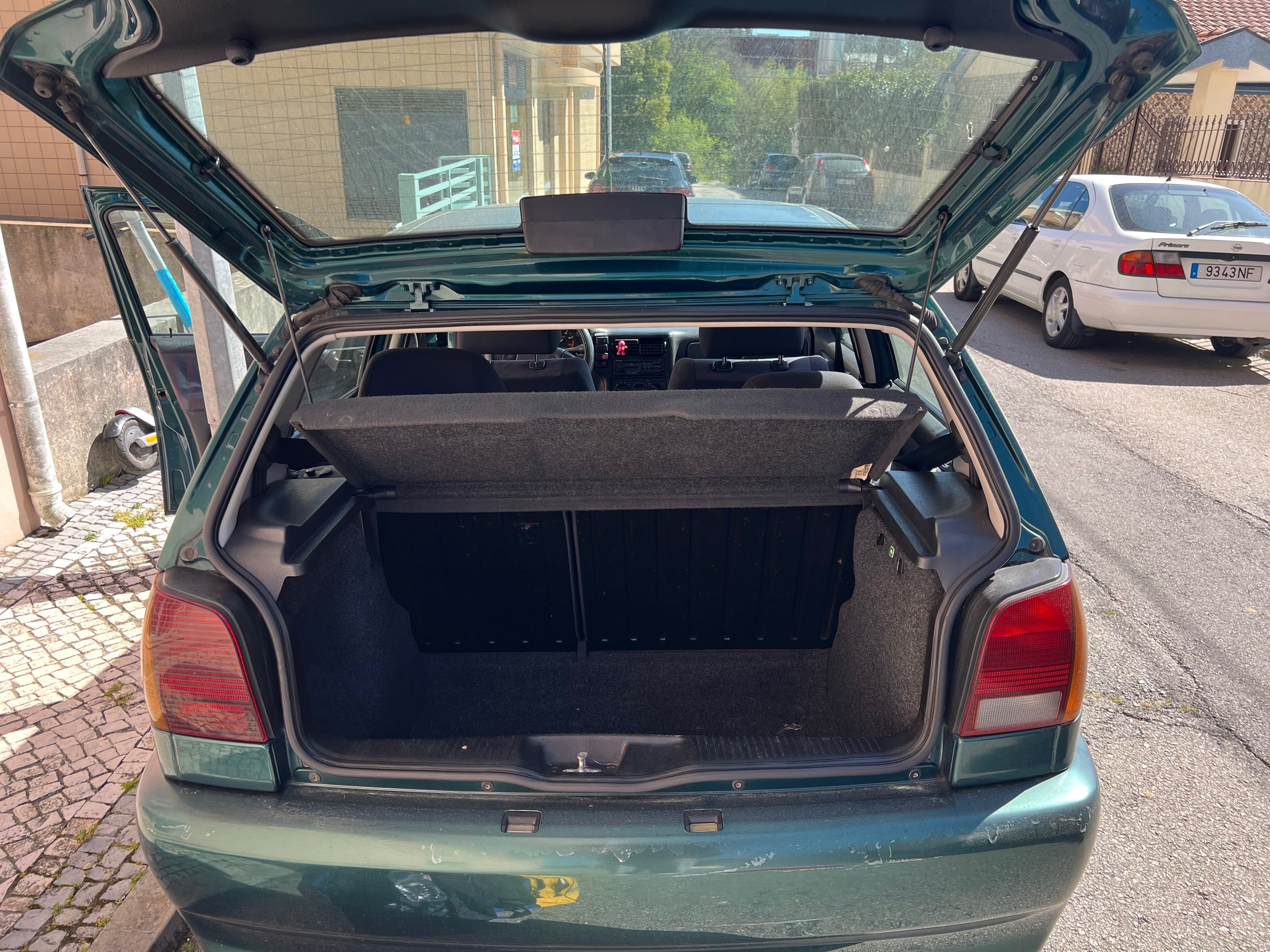 VW Polo 1996 em bom estado