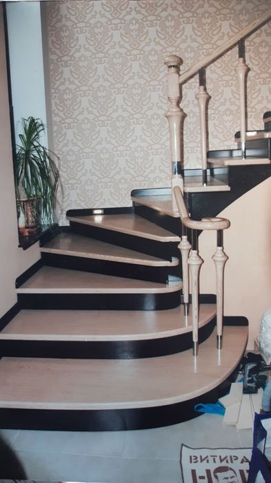 Сходи від економ варіантів до ексклюзиву  будьякої форми та складності