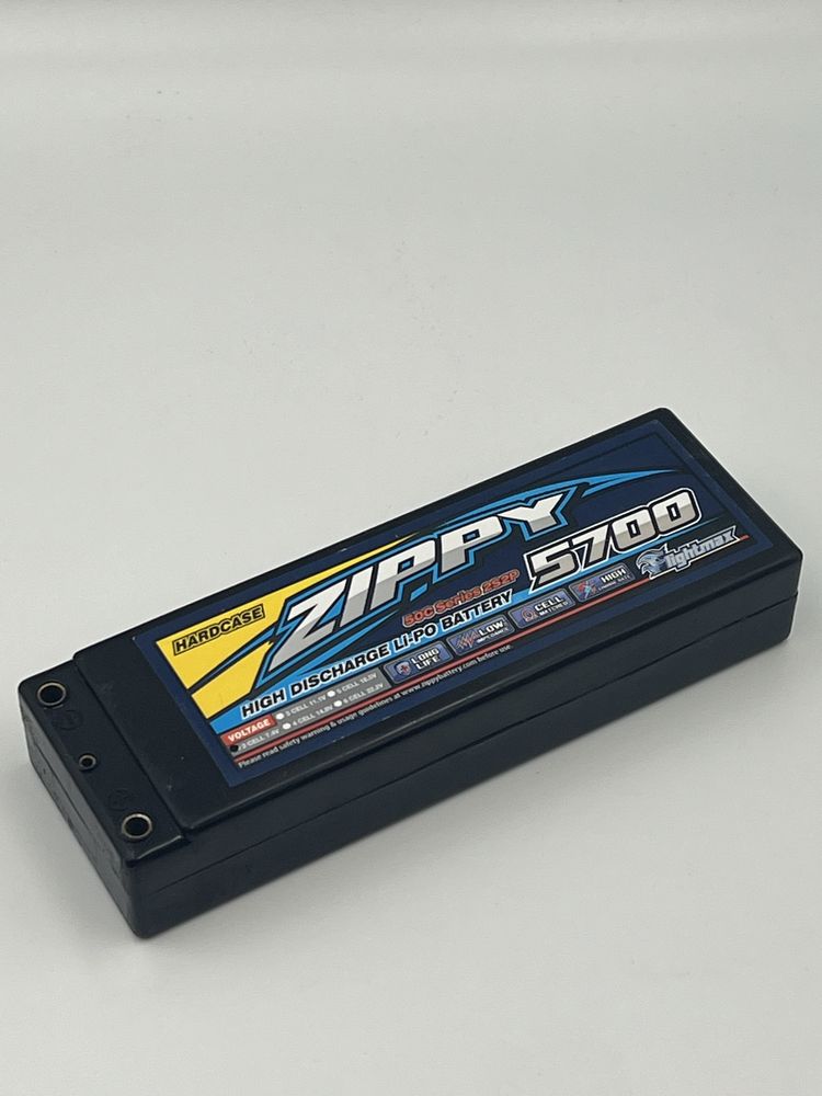 Akumulator Li-Po ZIPPY HardCase 5700 mAh 50C 2S 7,4 V