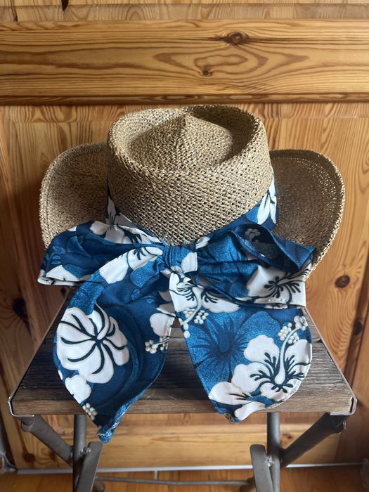 Sprzedam kapelusz firmy HAWAIIAN Made in Sri Lanka rozmiar ONE SIZE