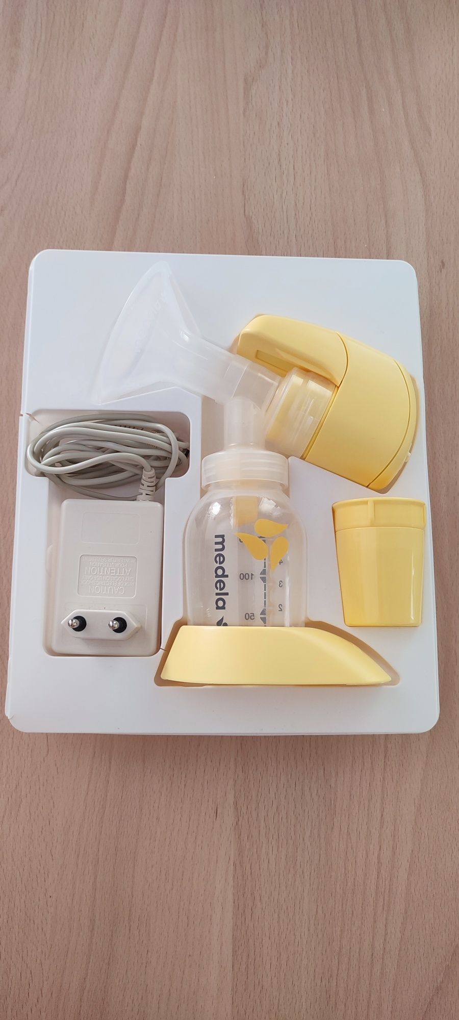 Bomba Medela Mini-Eletric c/ Acessórios Extra