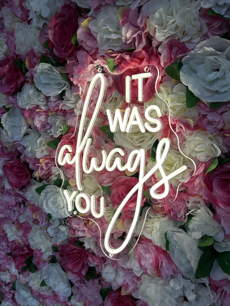 Neon „It was always you”
