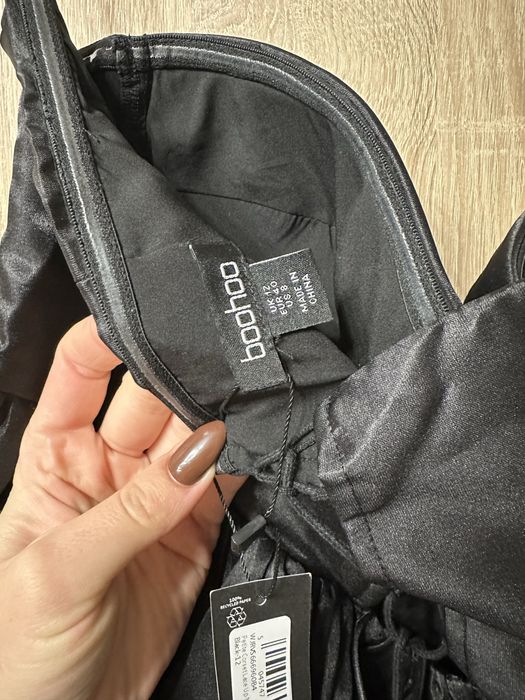 Корсетне плаття boohoo