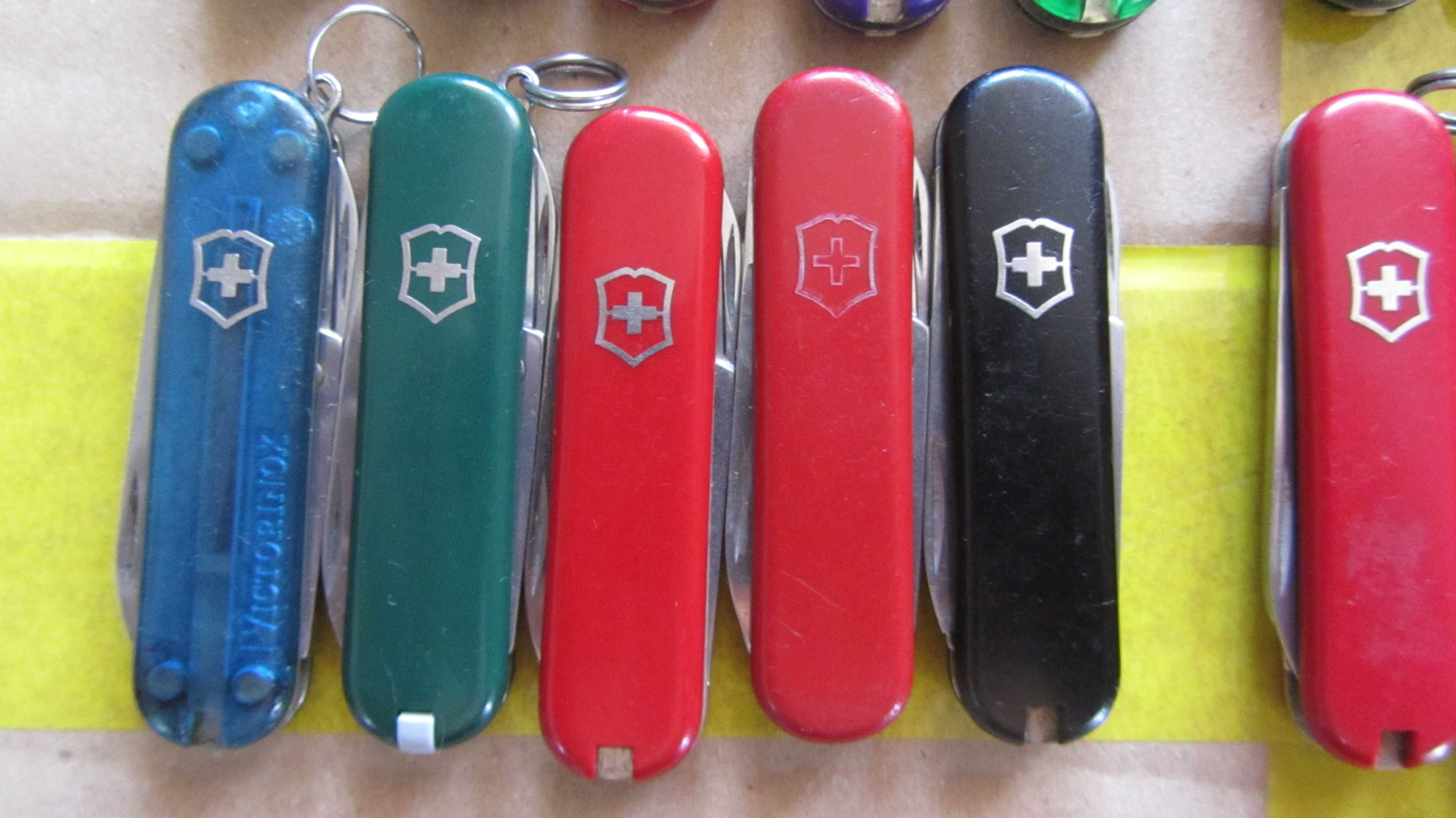 Одним лотом міні колекція Victorinox 58mm.