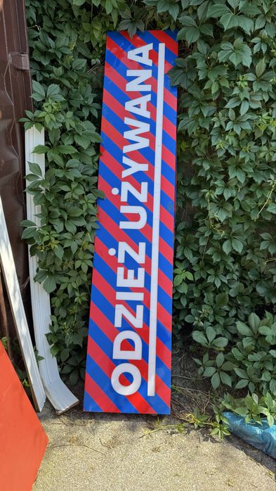 Reklama swietlna sklepowa , z oswietleniem  baner pylon