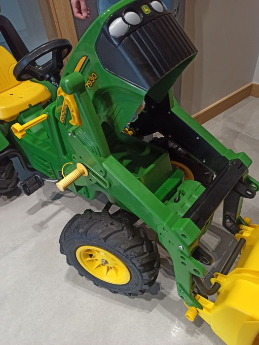 Rolly Toys John Deere Traktor na pedały Biegi Pompowane Koła 3-8 lat