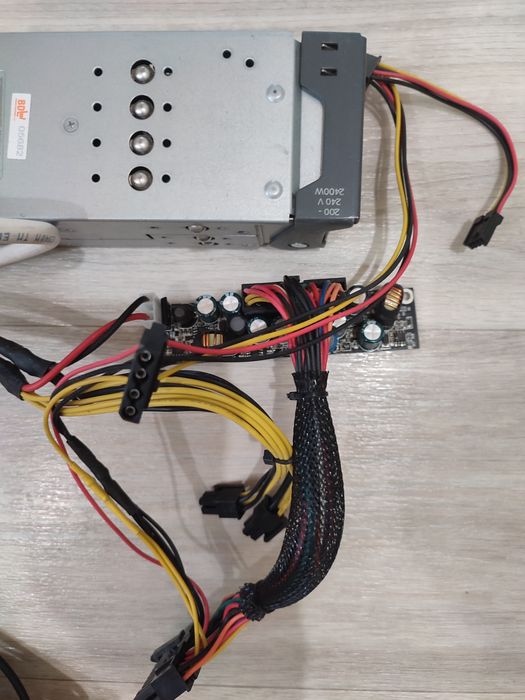 Серверный блок питания  PH 2400w(зелёная лыжа+Pico PSU