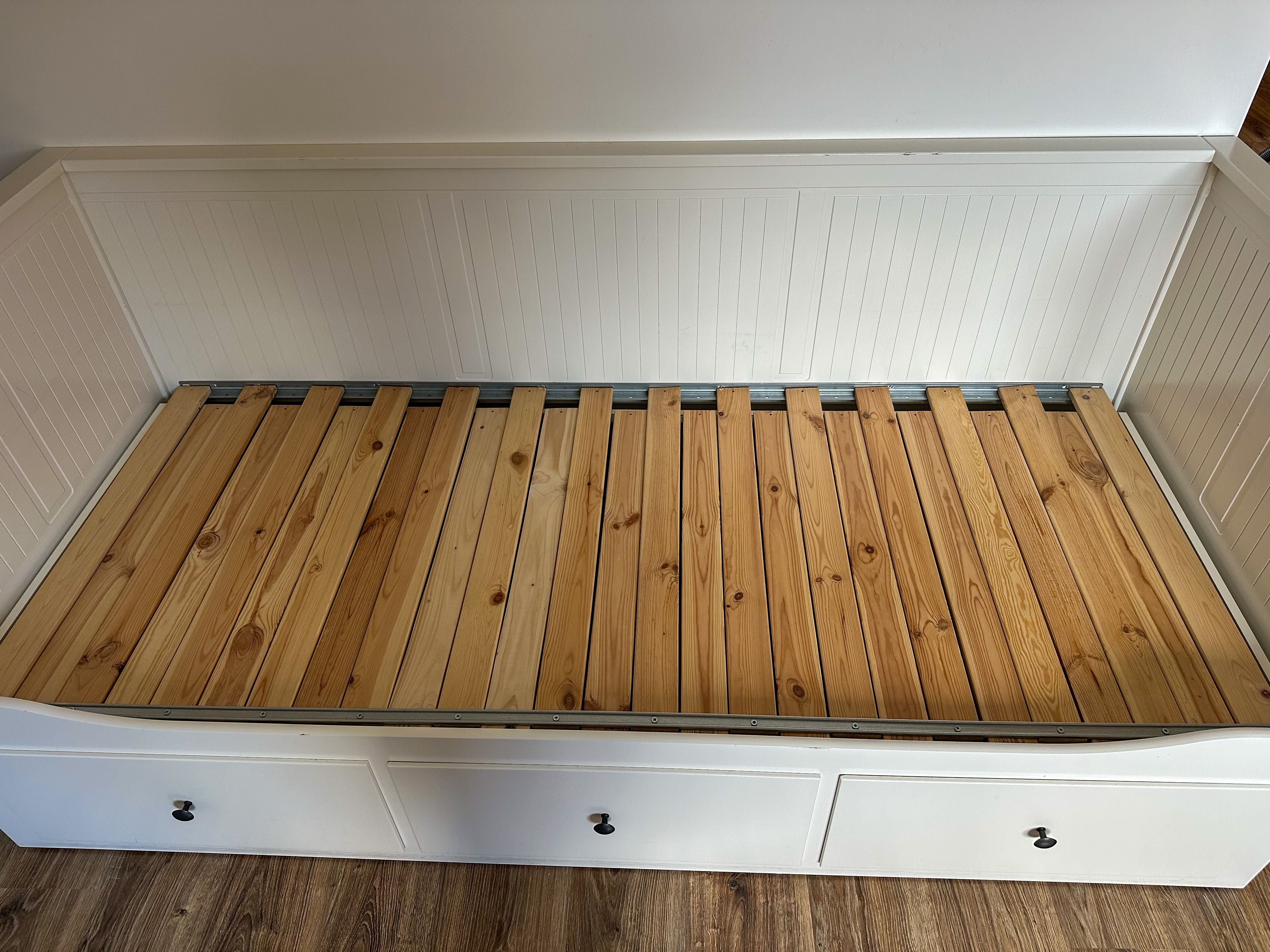 Łóżko / leżanka Ikea HEMNES białe