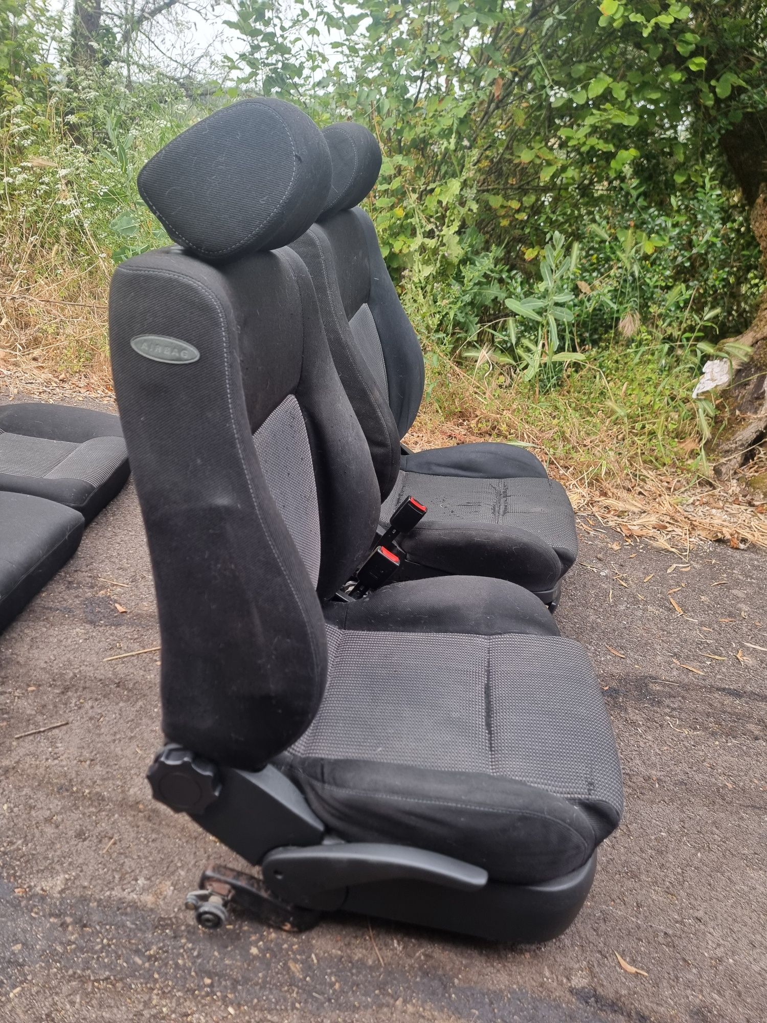 Conjunto Bancos Golf 4