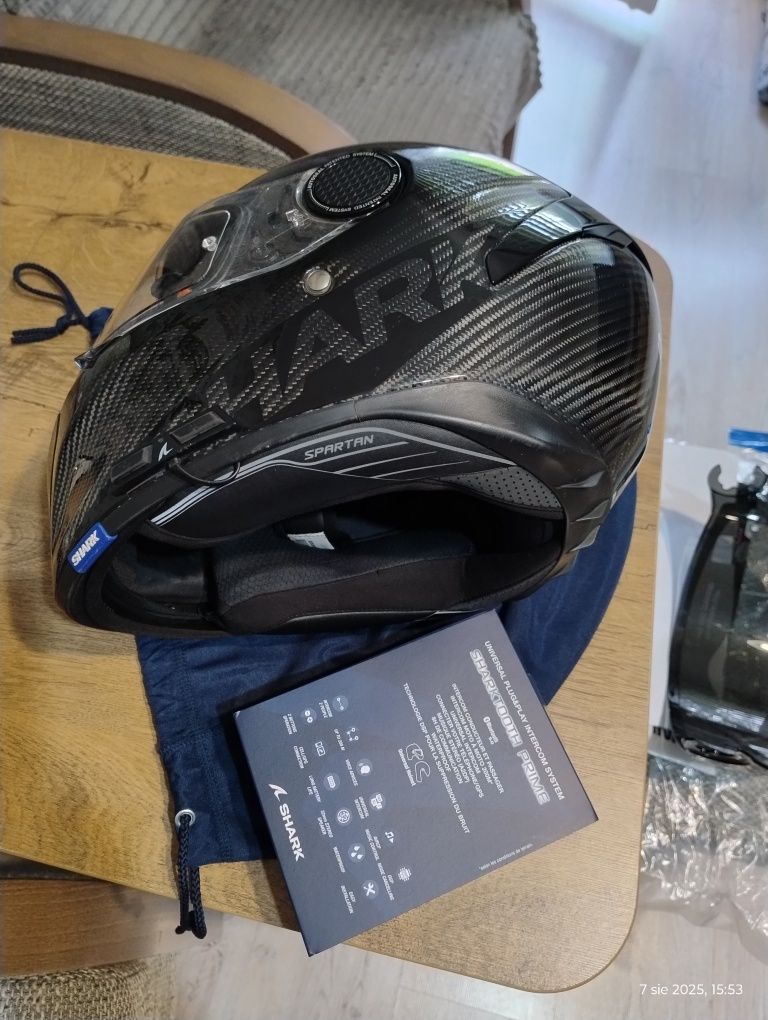 Kask motocyklowy SHARK rozm. M, intercom SHARK jak NOWE