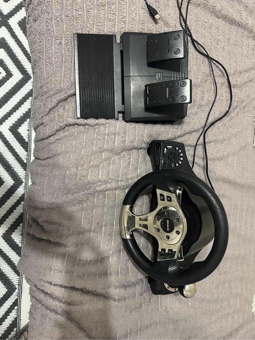 Ігровий руль Bravis