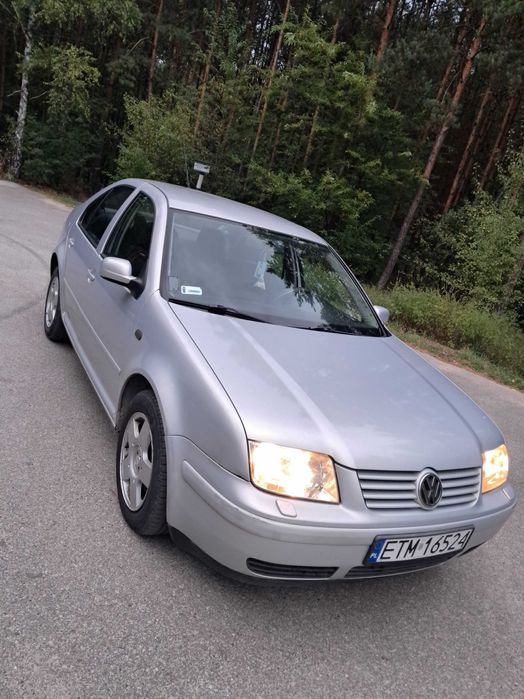 Ładna i zadbana Vw Bora 1.6 benzyna 99r Przebieg 266tys km oc i pt rok