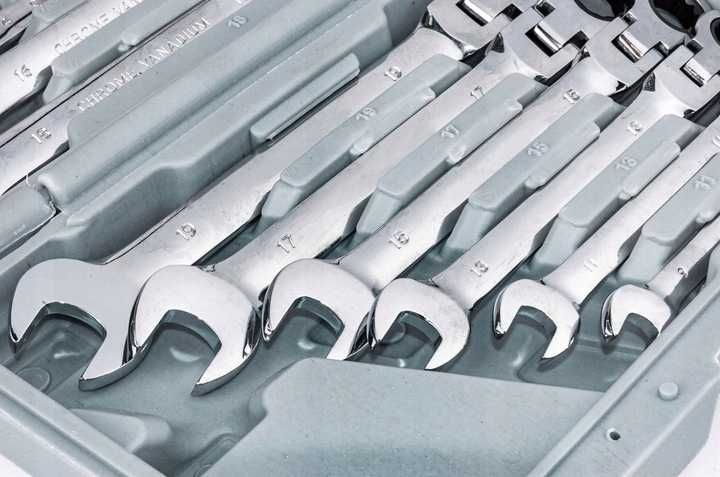 Ключі комбіновані з тріскачкою шарнірні 12шт. 8-19мм. Falon-Tech FT510