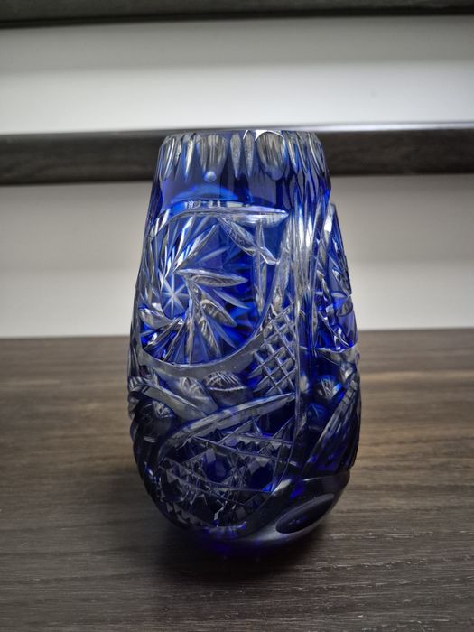 Wazon kryształowy kobaltowy chabrowy niebieski flakon