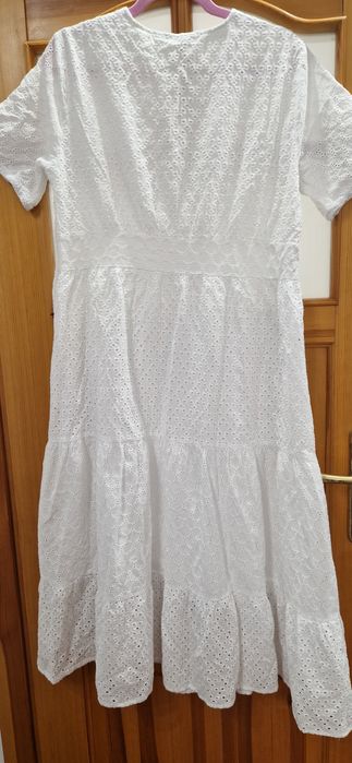 Tatuum biała,letnia sukienka z haftem rozmiar 42