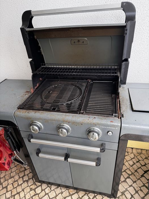 Para despachar! Churrasqueira a gas Campingaz Premium 3s