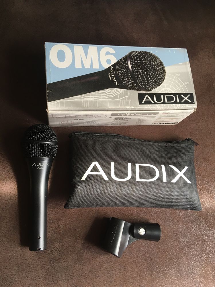 Профессиональный американский микрофон Audix om6 и микрофонная стойка