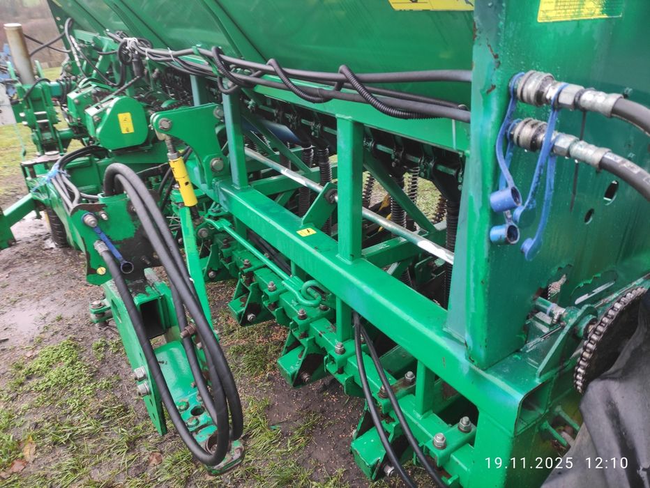 Продам сівалку харвест тітан 420