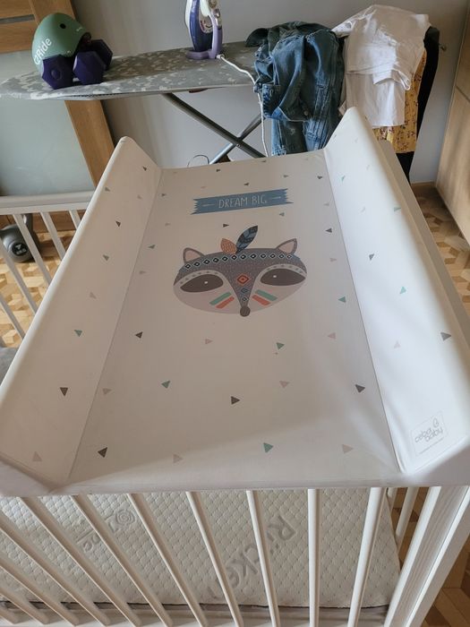 Łóżeczko Klupś Luna z funkcją kołyski 120x60 cm opuszczany bok,szuflad