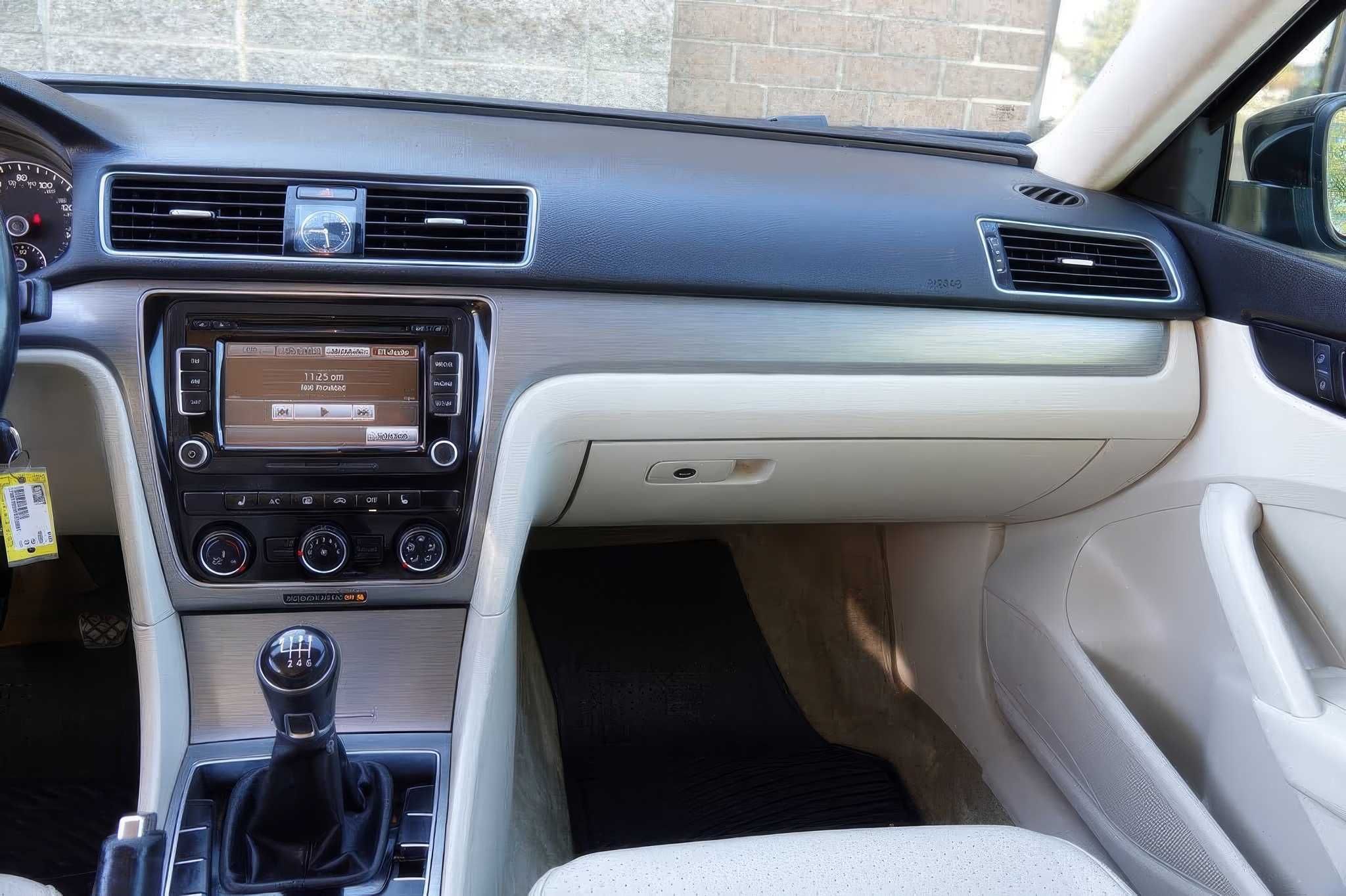 2015 Volkswagen Passat 2.0L TDI SE