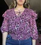 Blusa floral nova bershka