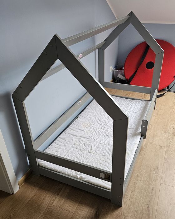 Łóżko dziecięce "domek"