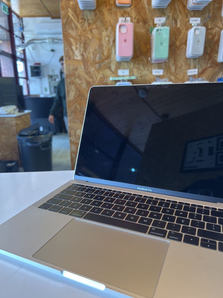 MacBook Pro 2017 i5