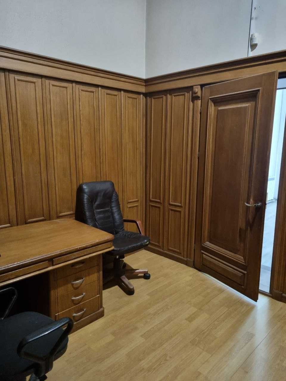 Здам під офіс приміщення в центрі міста на вул. Старокозацькій