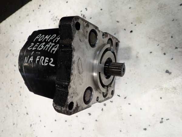Pompa hydrauliczna zębata na frez