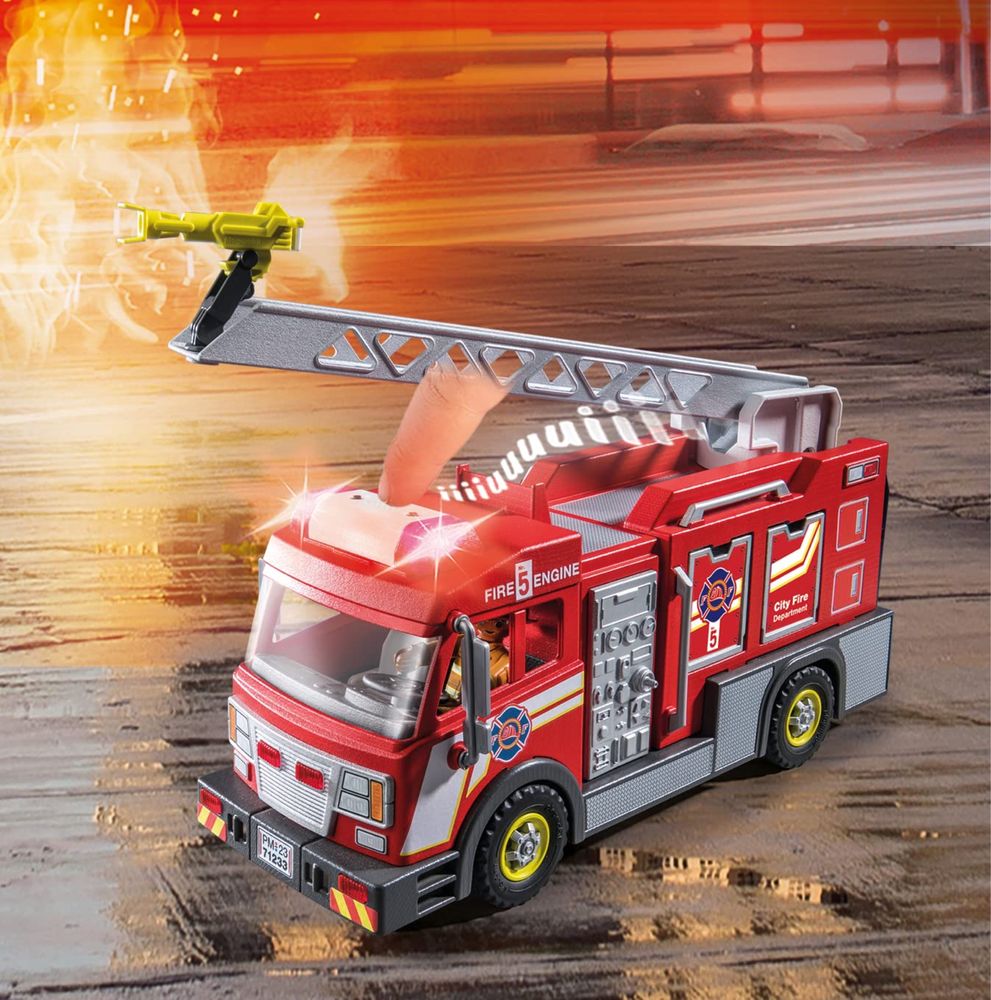 Конструктор Плеймобіл Пожежна машина Playmobil 71233 Fire Truck