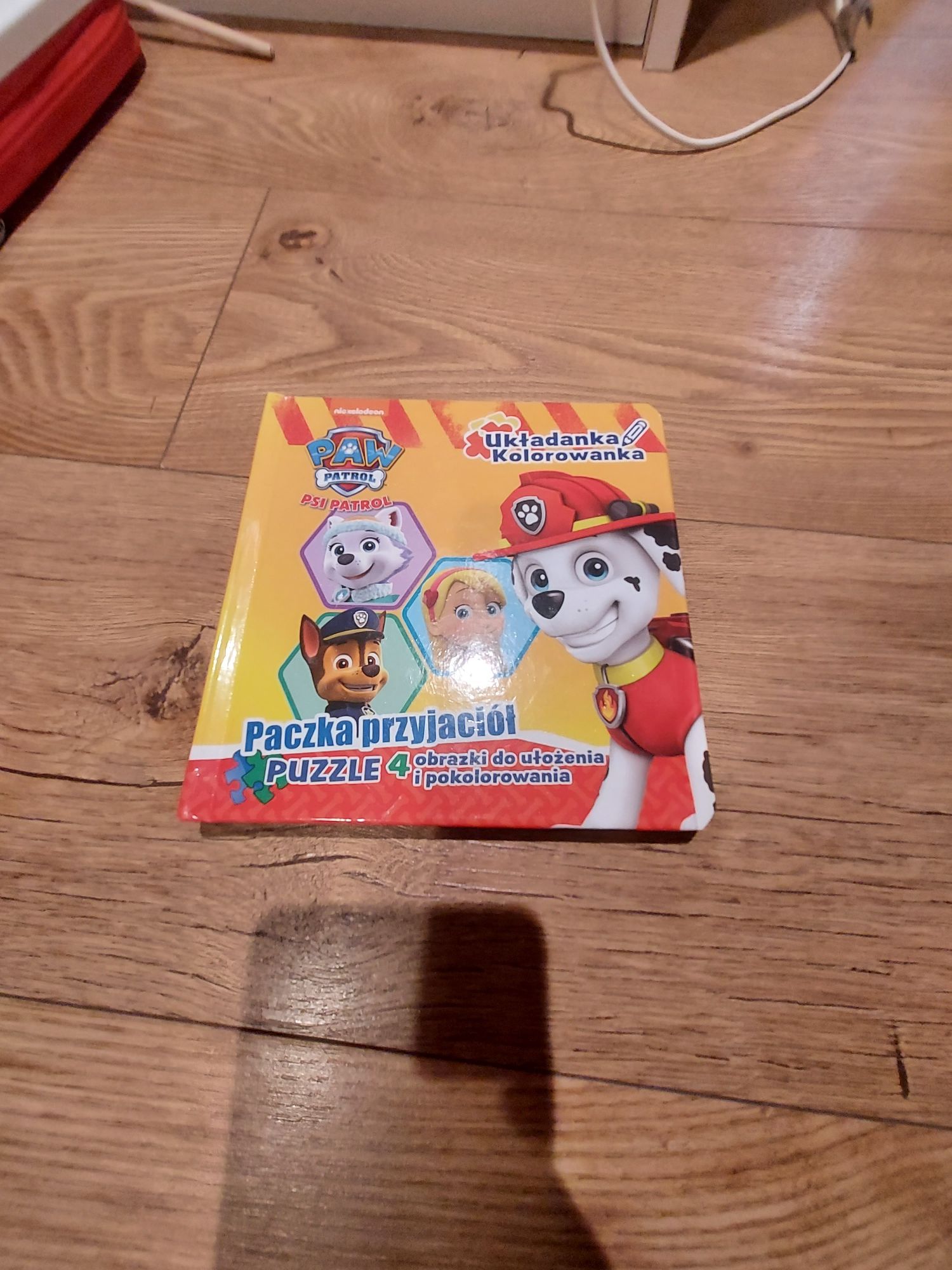 Psi Patrol książka z puzzlami