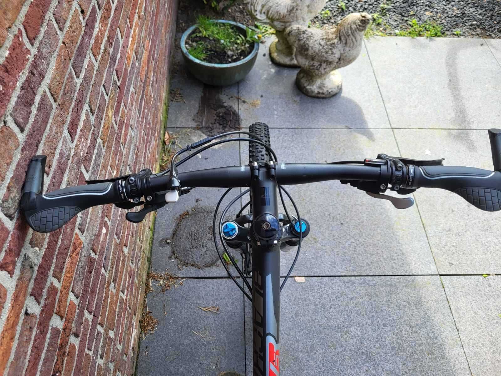 Велосипед FOCUS, вилка FOX, колеса 27.5