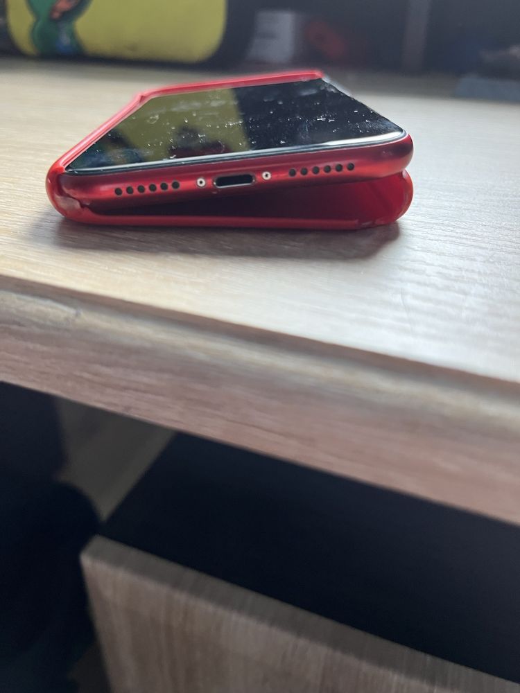 Продам Iphone XR!