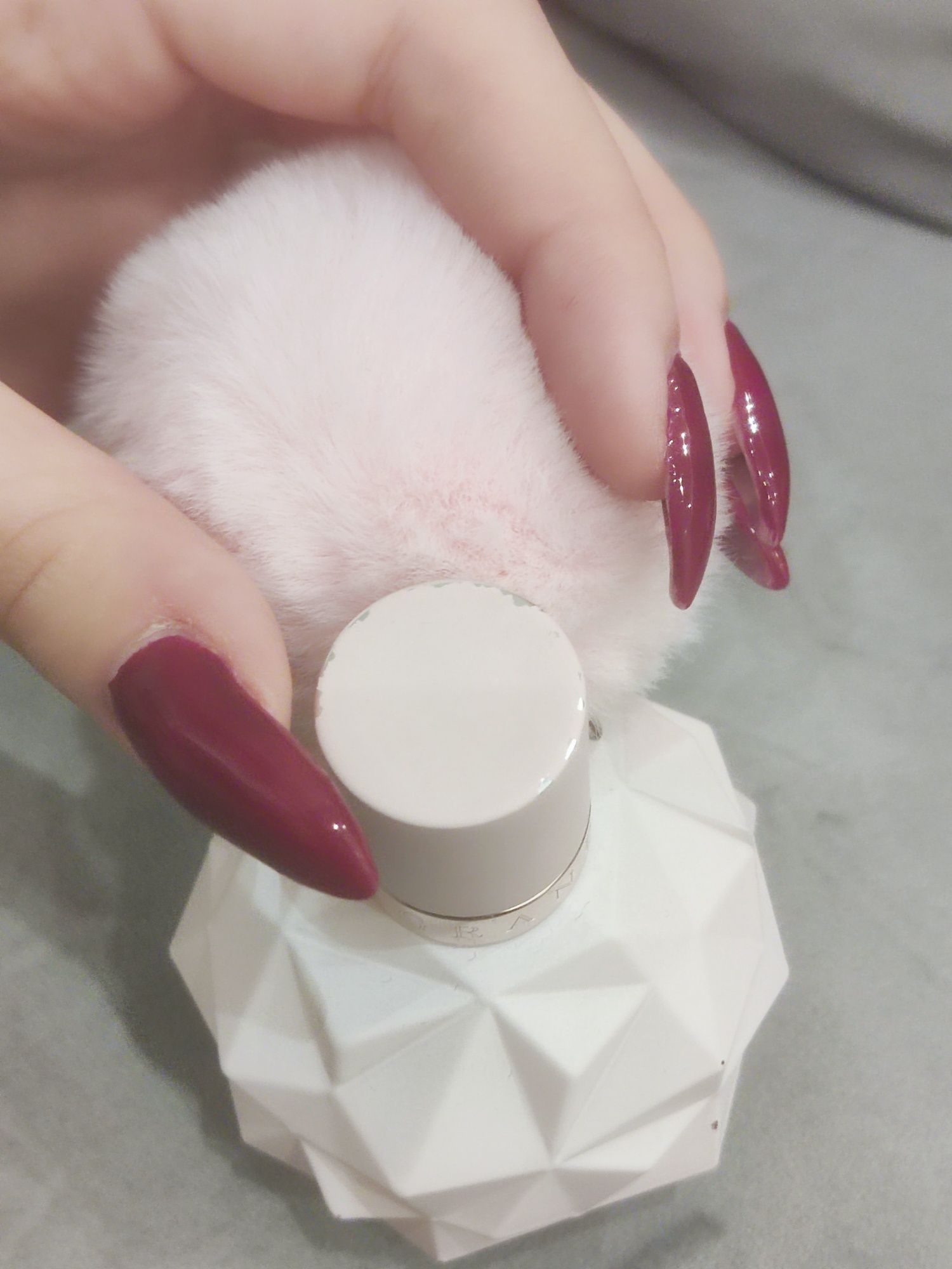 Perfumy Ariany Granade - Sweet like candy