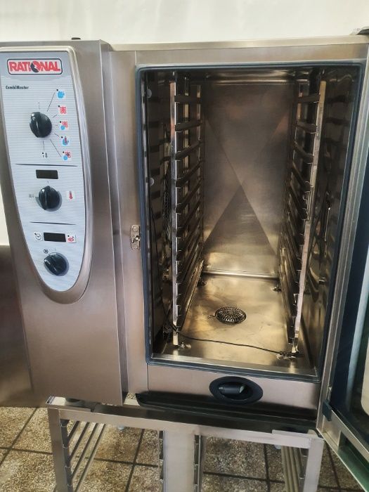Piec konwekcyjno parowy RATIONAL CM101 G GAZOWY