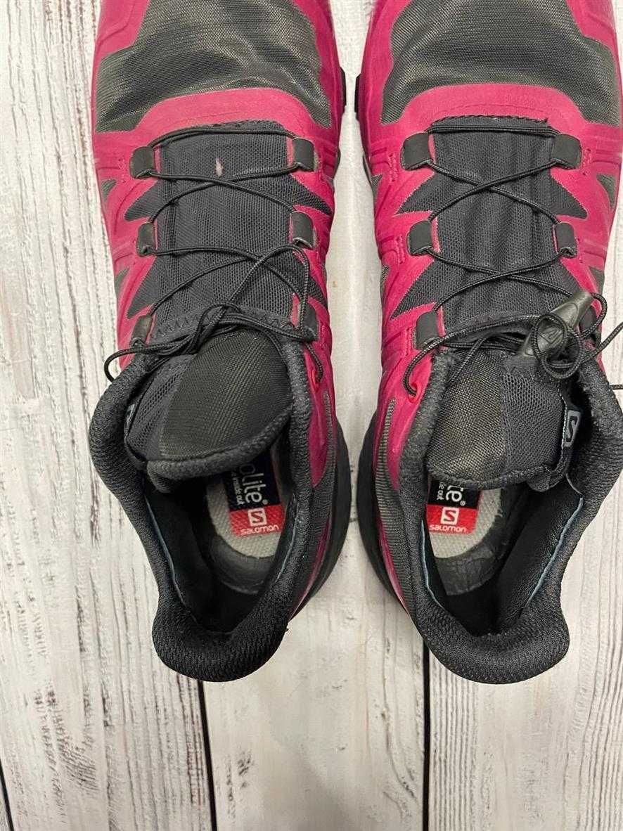 Трекинговые кроссовки Salomon Speedcross