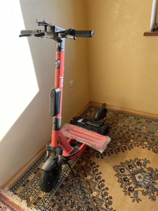 Електросамокат Ninebot max plus voi