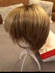 peruka z włosów syntetycznych blond krótkie