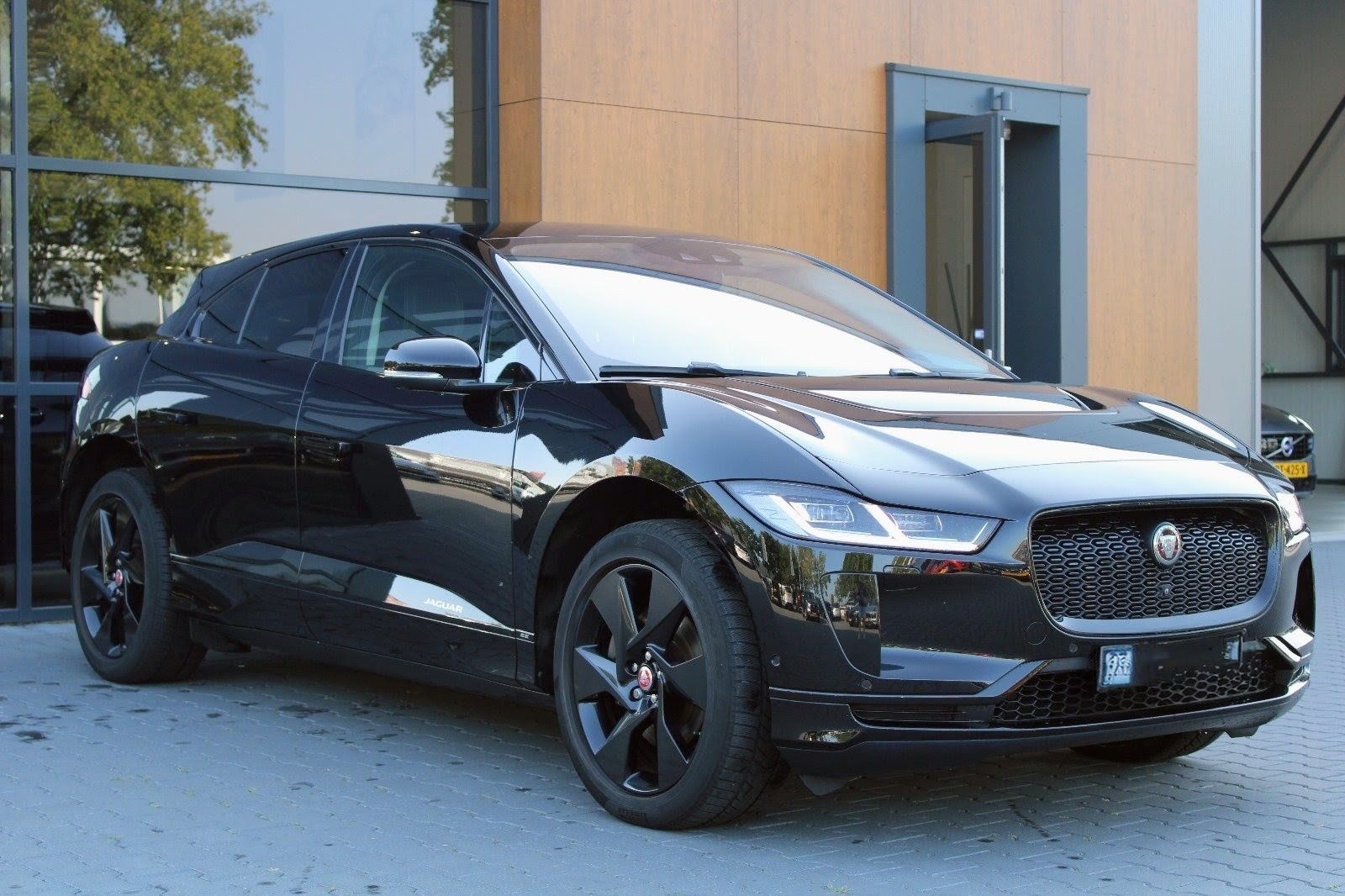 Jaguar ipace SE AWD ev400 versão SE black edition