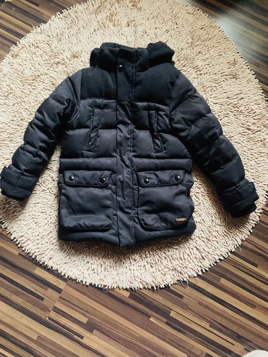 Куртка , пуховик, пальто с капюшоном чёрный зима , 116 рост, Zara
