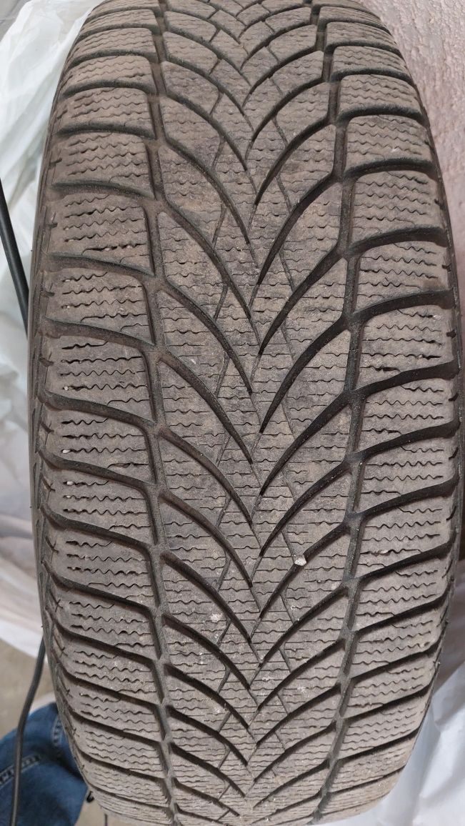 Goodyear ultragrip ice 2