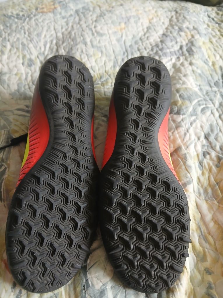Nike turfy mercurial vapor XI (41)